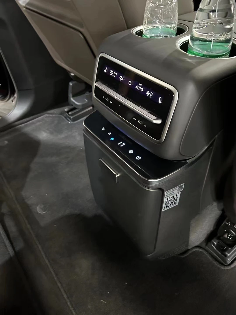 适用于理想L7车载压缩冰箱无损安装可制冷制热