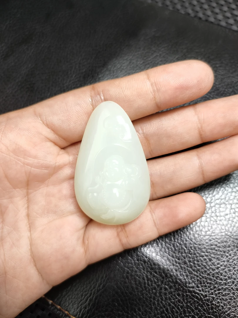 新疆和田玉佛公挂件