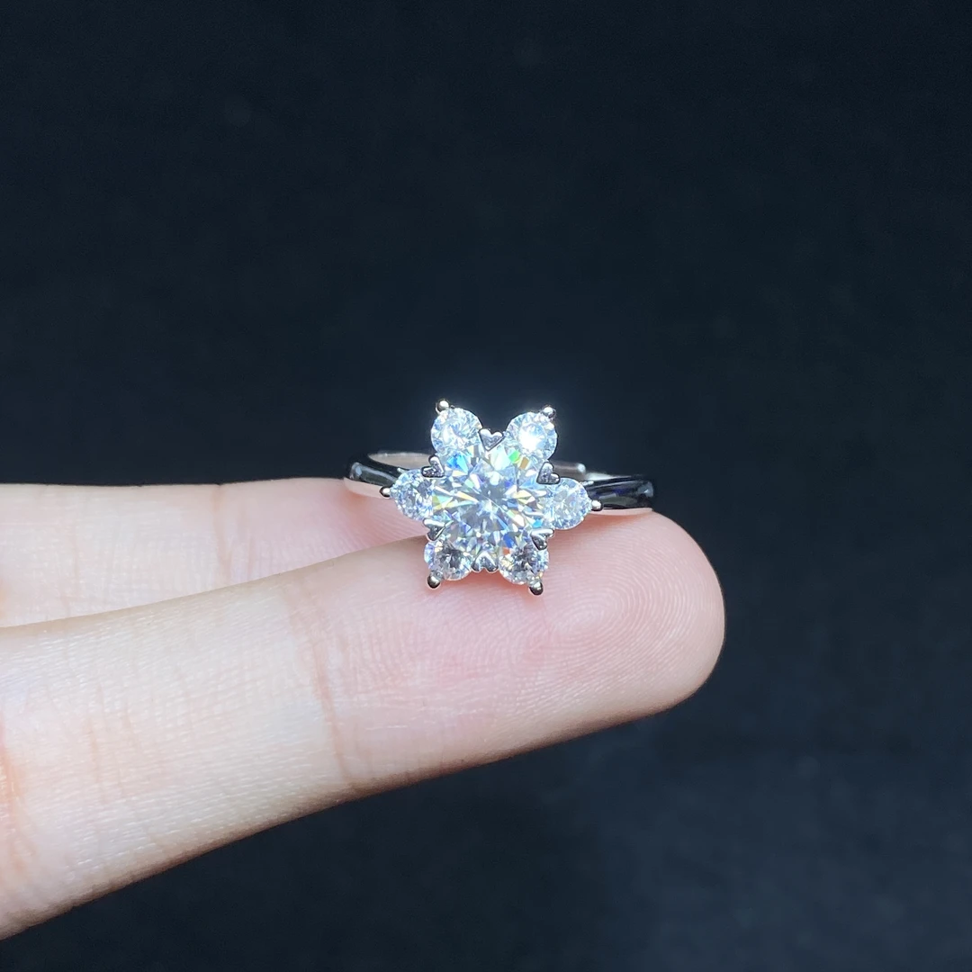 925银莫桑石银制品 【小北严选】S925银镶嵌莫桑戒指-17H144X309