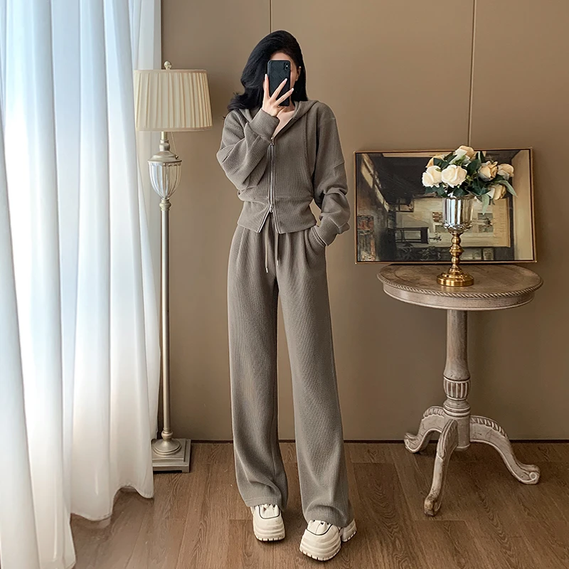 时尚休闲运动套装女春秋2025新款减龄时髦洋气显瘦盐系穿搭两件套