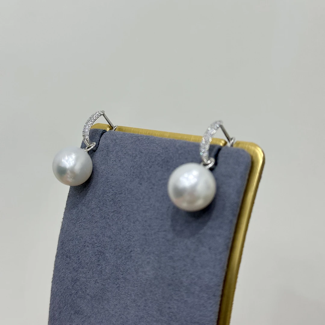 高品质澳白珍珠耳扣厚金版正圆12-13mm冷光海水澳白耳坠一款多戴