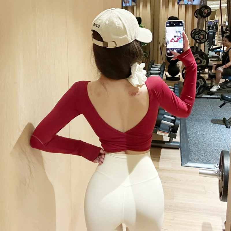 秋冬交叉美背瑜伽服长袖女一体式固定杯修身露背方领紧身训练服