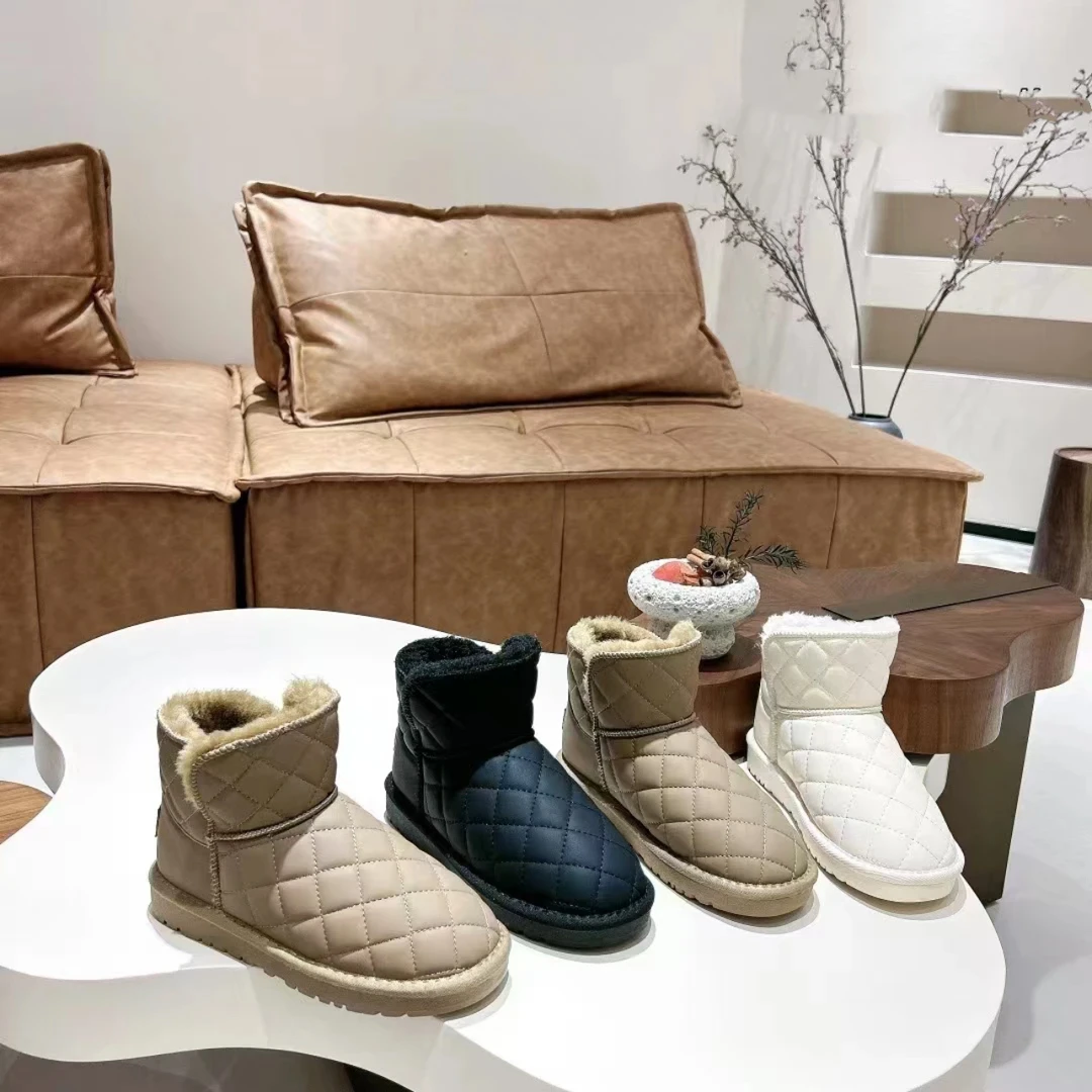 加厚雪地靴女皮面加绒防滑短靴靴子防水保暖棉鞋冬季新款E01