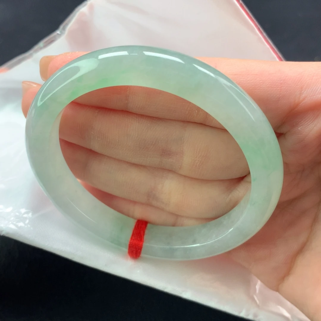 翡翠手镯未镶嵌(59号)贵妃，正圈53