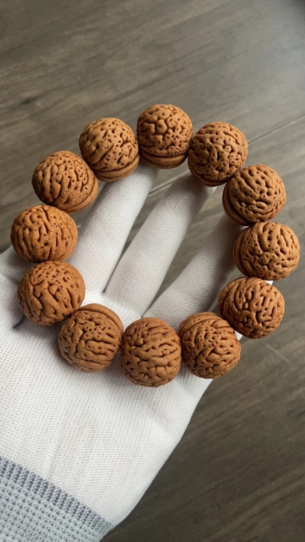 桃核大肌肉纹，尺寸25毫米，原皮原色，秒沉水