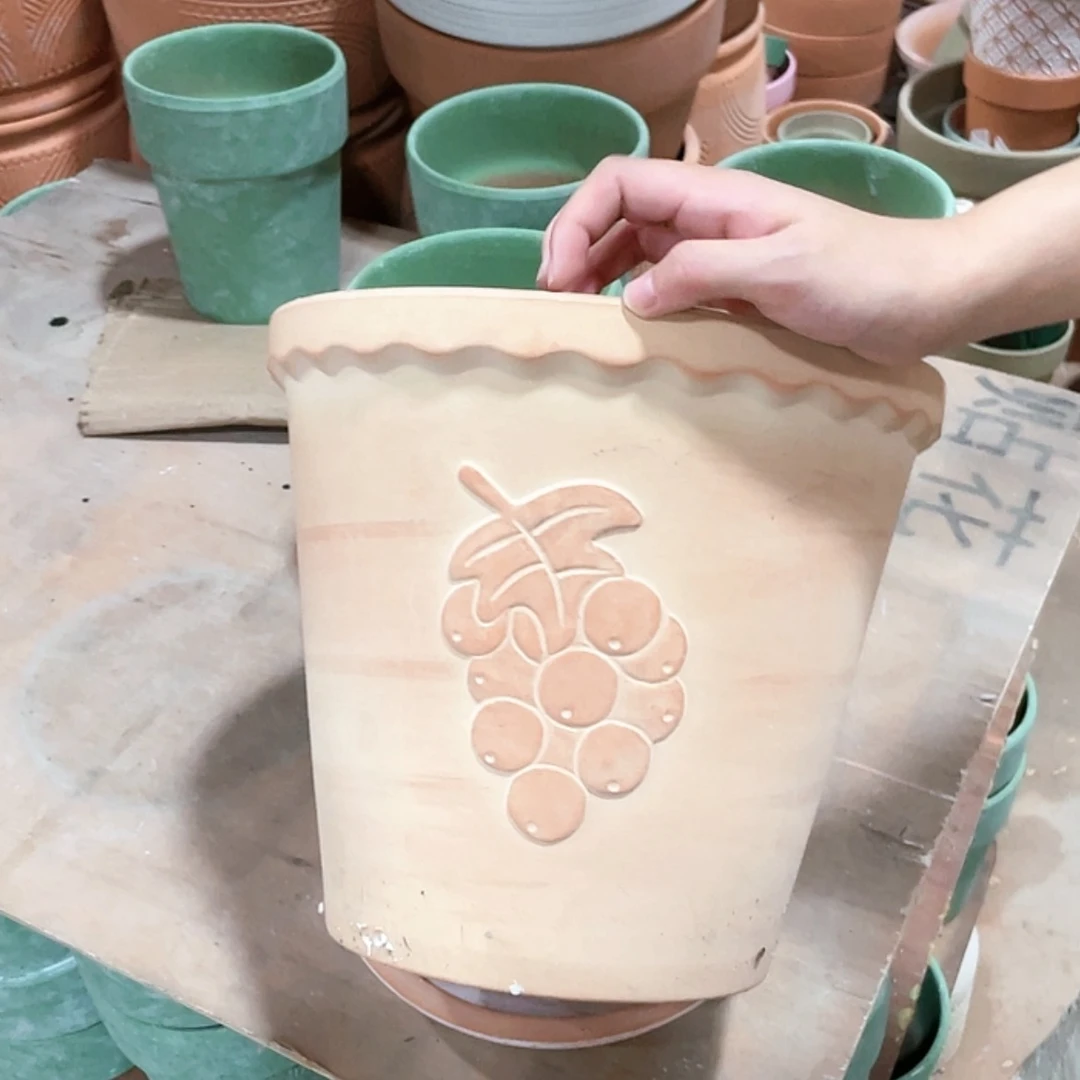 【闪购商品】红陶20CM（含）-50CM（不含）微瑕米黄葡萄大号26-24