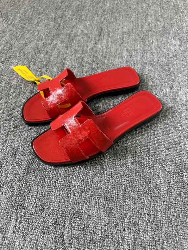 Hermes/爱马仕纯色休闲凉拖鞋 尺码：36.5/1397