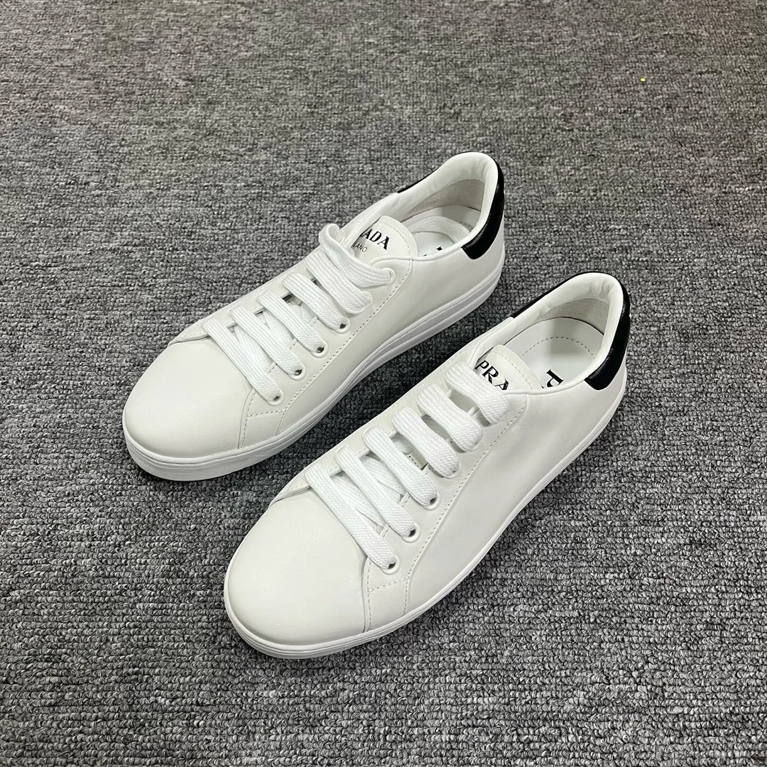 99新 Prada/普拉达 织物衔缝休闲运动鞋 尺码：36.5/7411