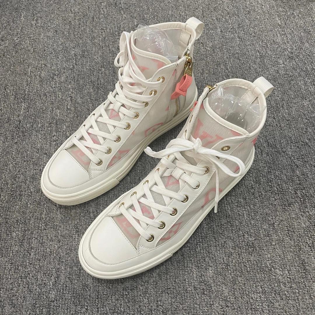 95新 LouisVuitton/路易威登  Stellar 时尚高帮板鞋 38码/4691