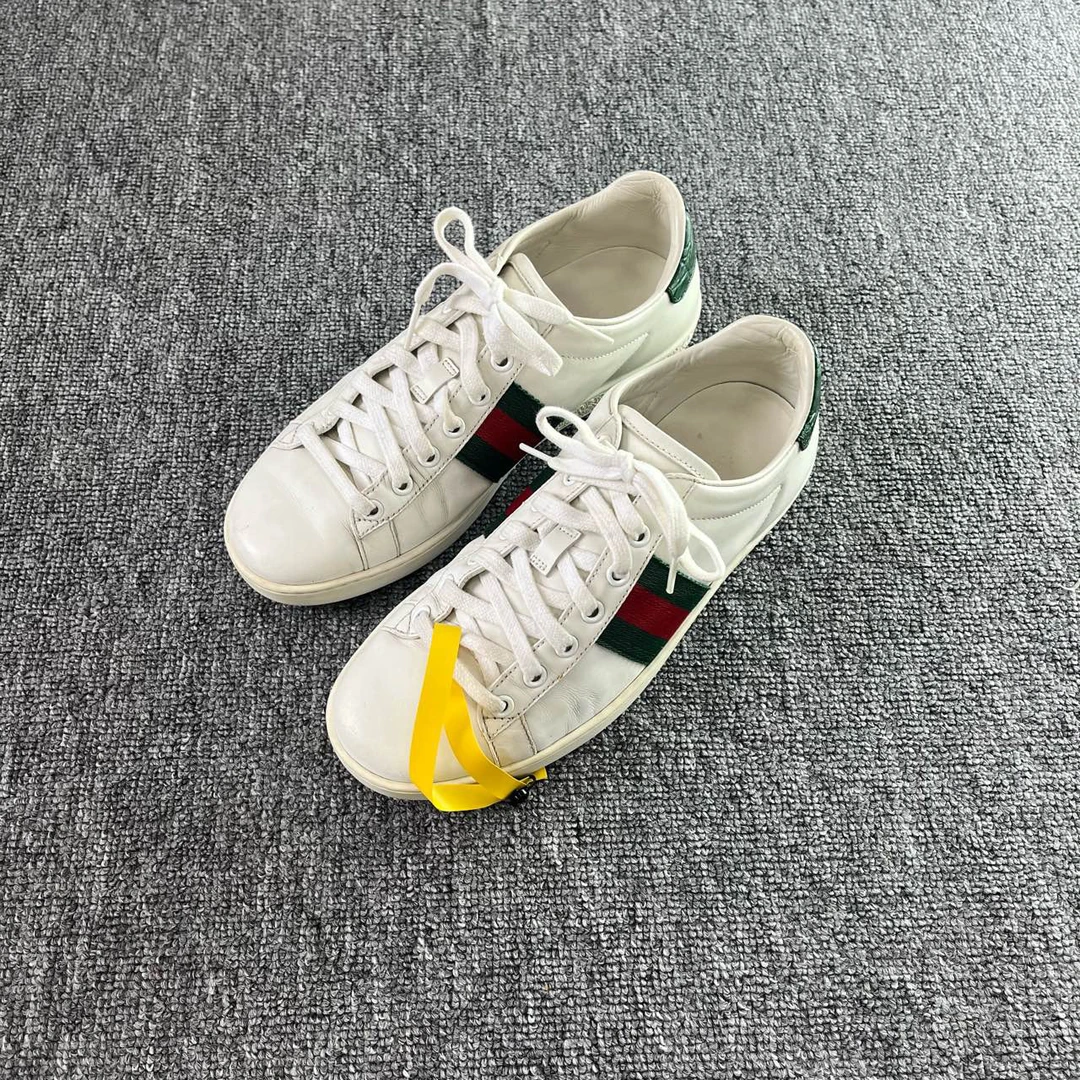 Gucci/古驰 ACE时尚休闲板鞋带盒 尺码：37/1989