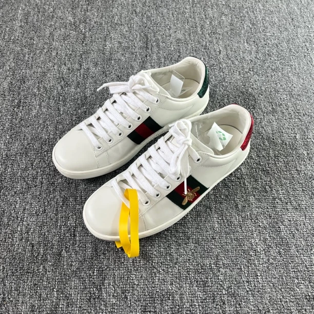 Gucci/古驰（有盒）休闲时尚小白鞋  尺码：35.5/1628