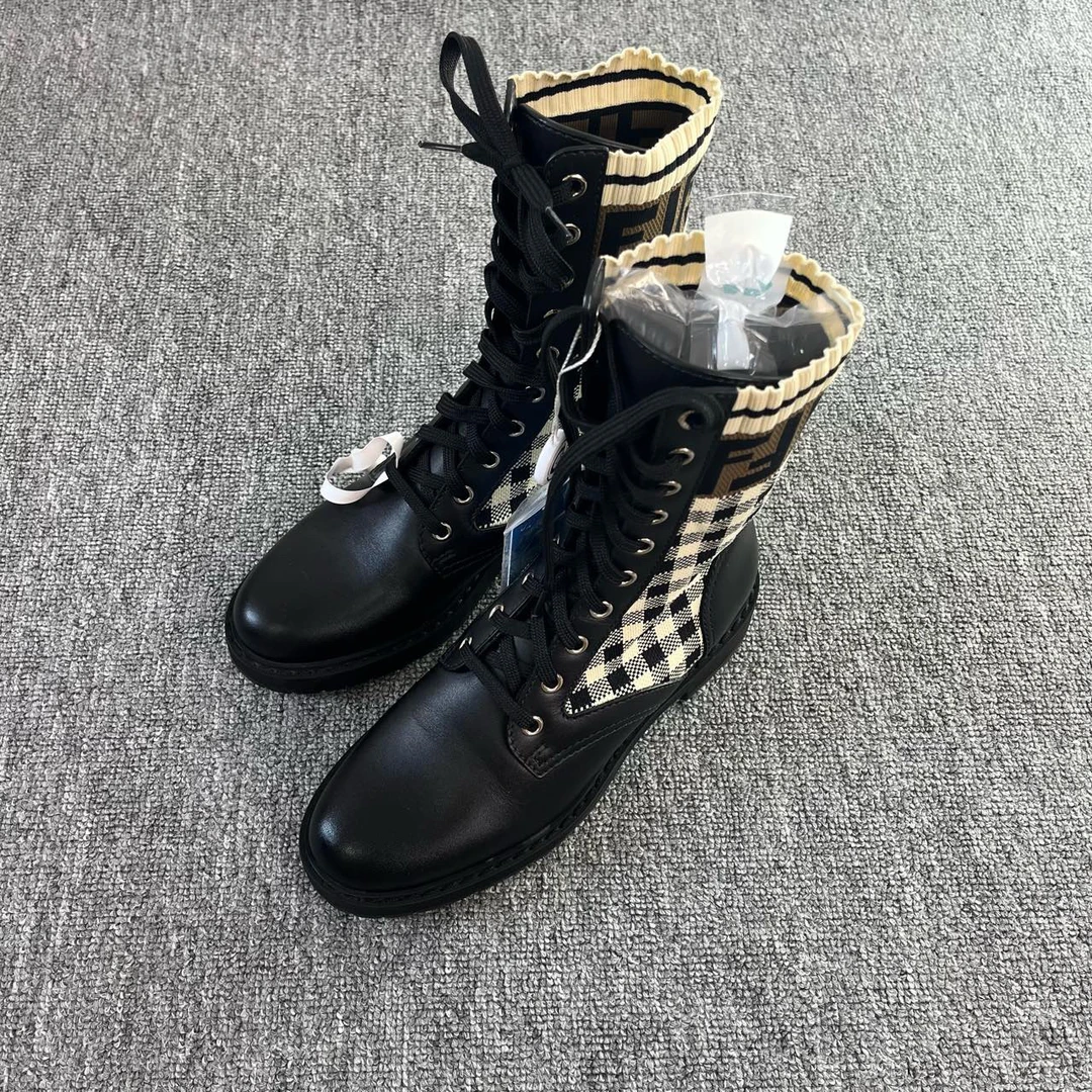 Fendi/芬迪格纹高帮平底靴 尺码：36/0270