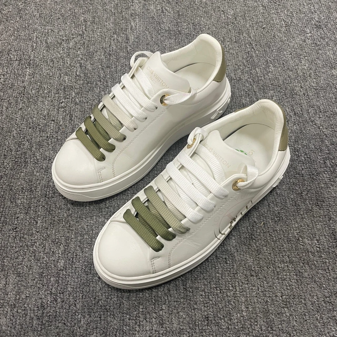 99新 LouisVuitton/路易威登 time out皮革时尚板鞋 35.5码/5318