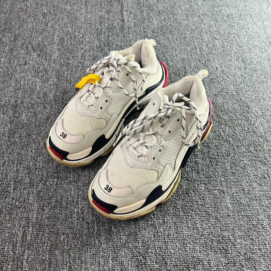 Balenciaga/巴黎世家经典时尚休闲鞋 尺码：38/1927