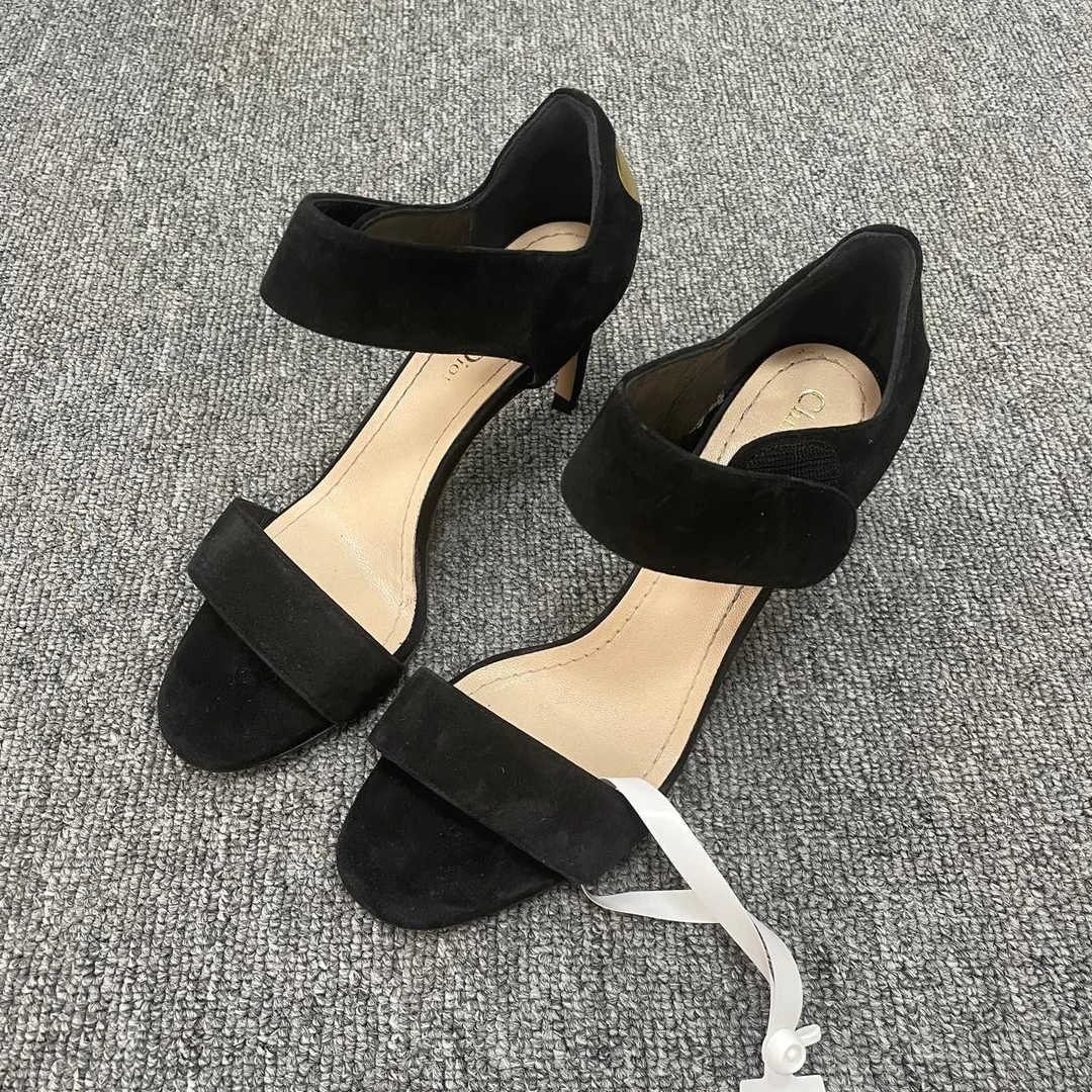 Dior/迪奥圆头高跟凉鞋 尺码：38/0160
