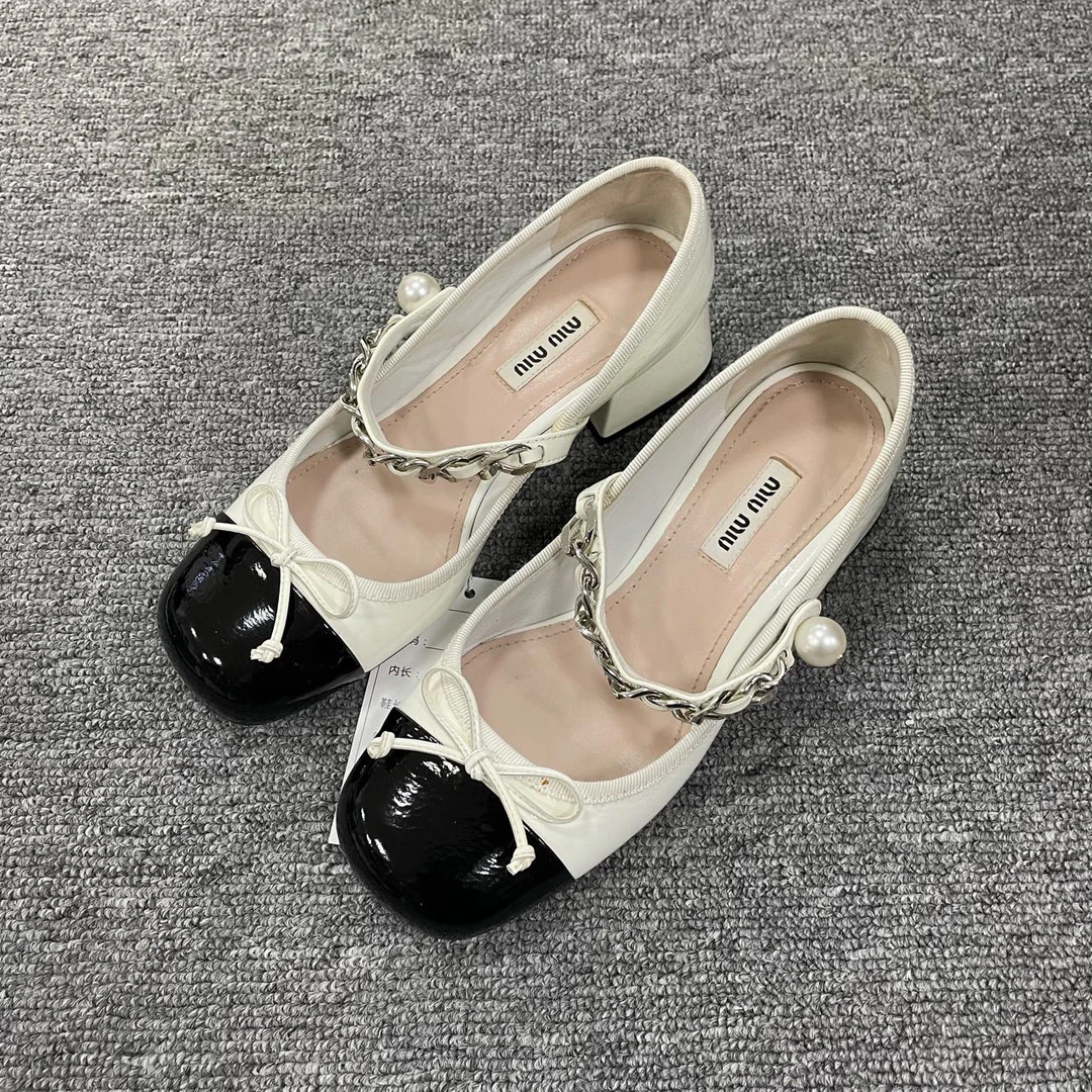 MIU MIU/缪缪 皮革圆头潮流粗跟玛丽珍鞋 36码/4439