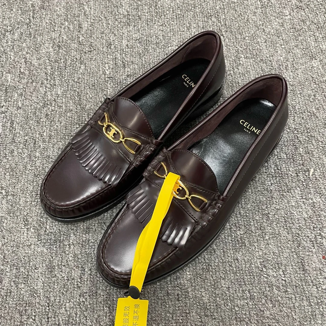 CELINE/赛琳 流苏缀饰皮革时尚乐福平底鞋 37码/2265