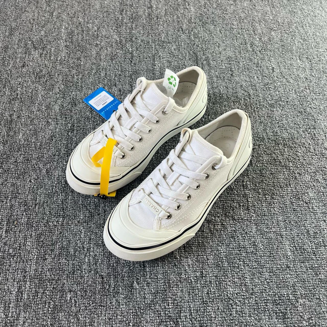 Chanel/香奈儿 纯色系带平底鞋 36码/1224