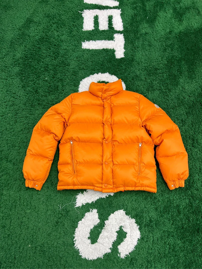 MONCLER橙色面包羽绒服 0码/0423