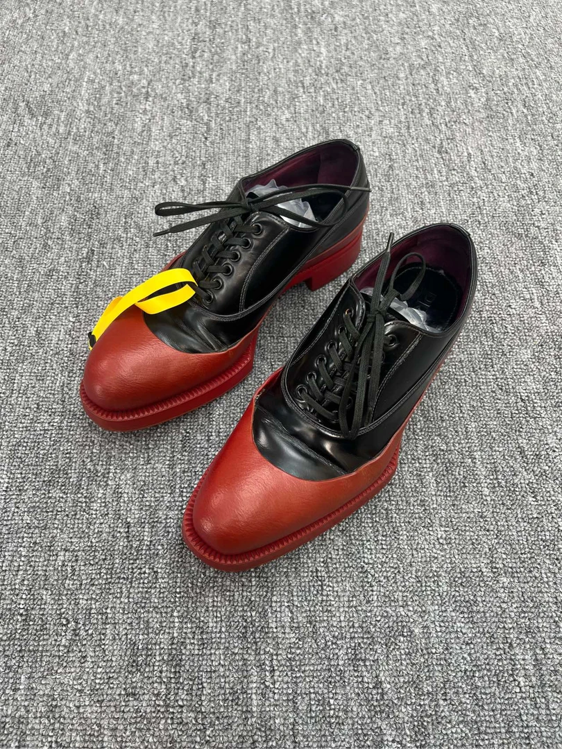 Prada/普拉达 漆皮双拼粗跟高跟鞋 37码/0917