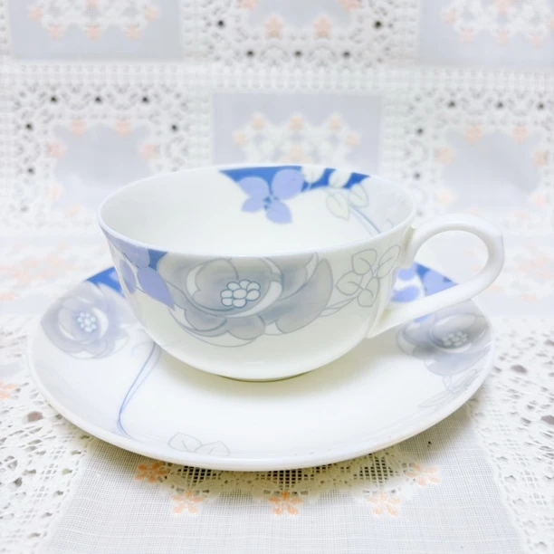 HOYA浅蓝色简约大方日瓷骨瓷咖啡杯茶杯