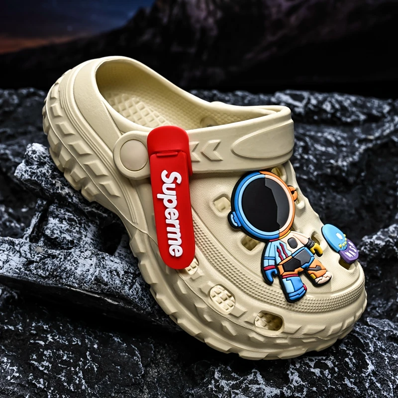 儿童洞洞鞋男童拖鞋夏季新款卡通中时尚宝宝外穿沙滩鞋男孩凉拖鞋