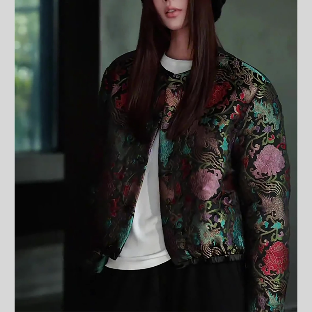 独特超好看小香风外套女秋冬季2024新款爆款深秋初冬加厚夹棉上衣