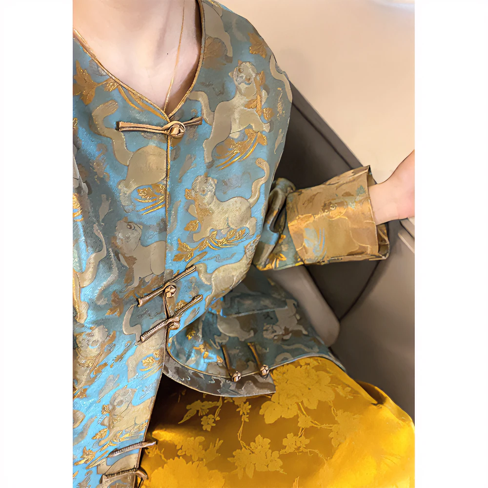 新中式女装今年流行提花盘扣外套气质套装裙早秋款宽松衬衫夏季