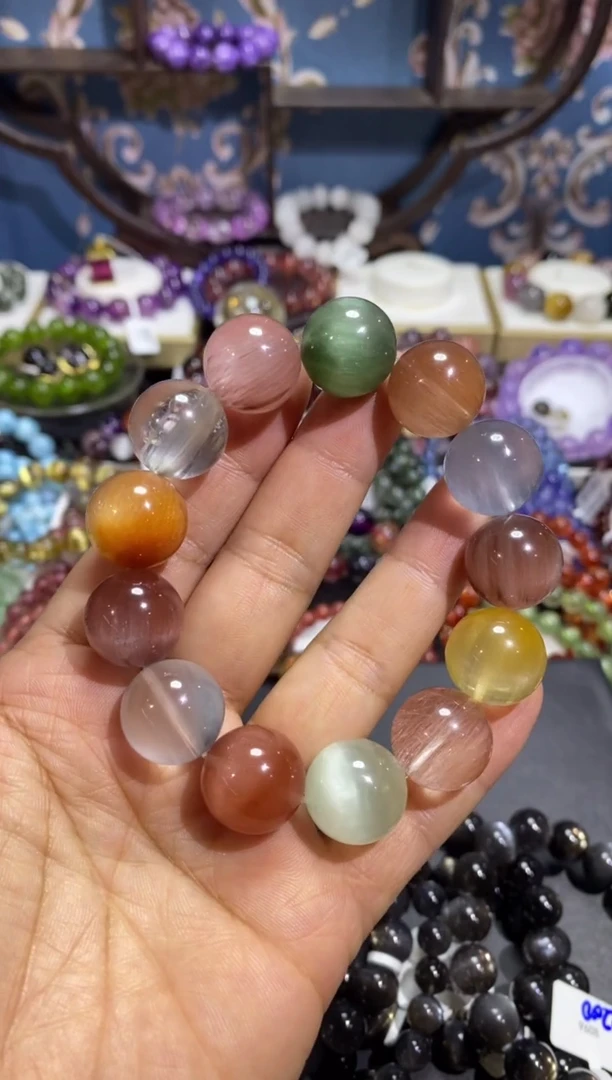 【闪购商品】水晶手串未镶嵌彩兔毛