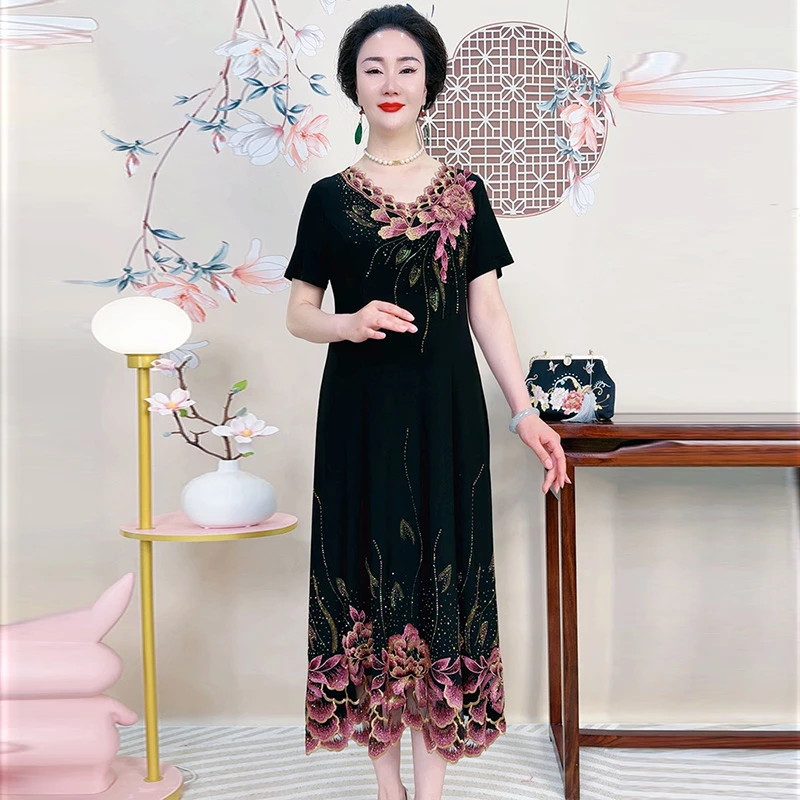 高贵妈妈夏装新款连衣裙中老年女装洋气喜婆婆婚礼显瘦大码中长裙