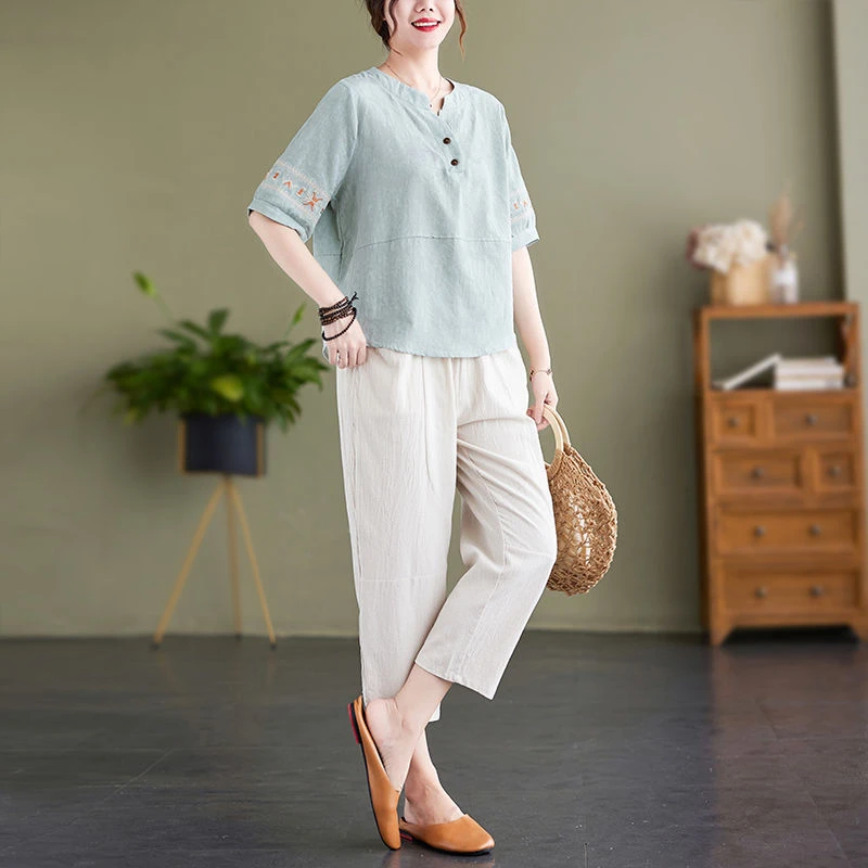 妈妈夏装棉麻套装洋气新款衣服中老年女绣花夏季短袖t恤两件套