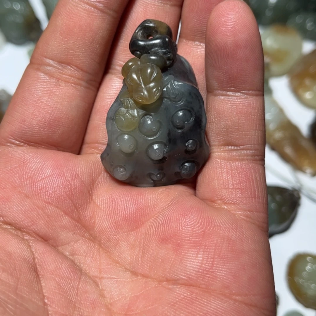 【闪购商品】和田玉吊坠(不含链)未镶嵌绣***羊