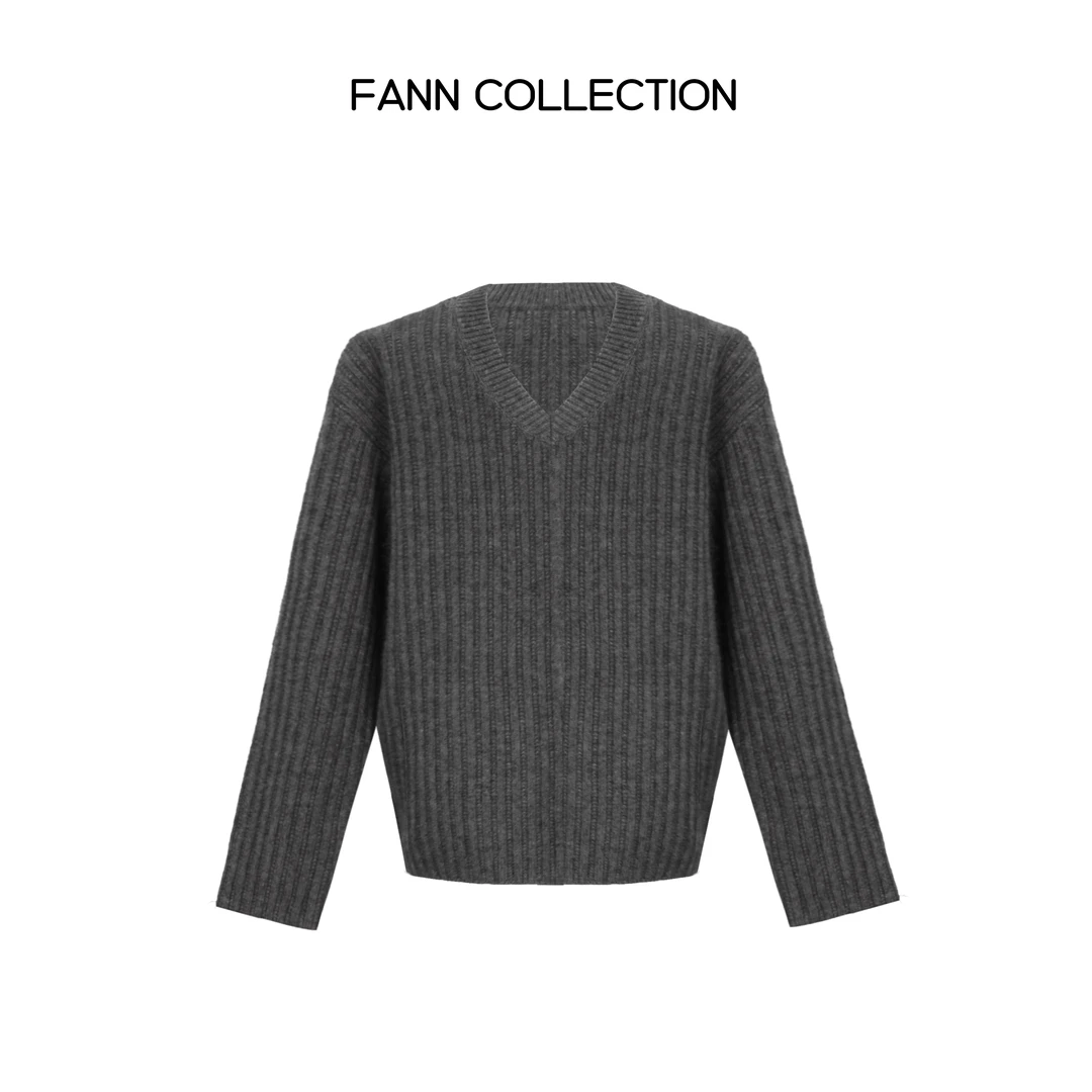 饭饭FANN COLLECTION 蓝雾 慵懒风条纹V领打底针织衫FANNA090