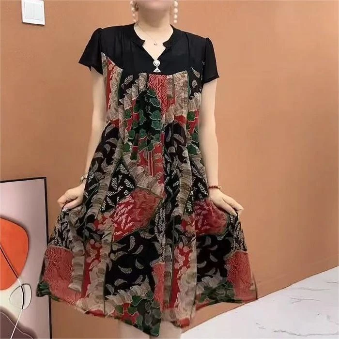 中年妈妈新款洋气气质减龄连衣裙夏季2024新款韩版印花拼接高档裙