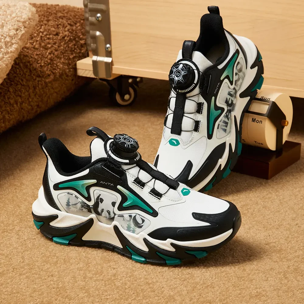 安踏儿童熊猫系列2024秋冬季潮鞋运动鞋男大童舒适透气防滑休闲鞋