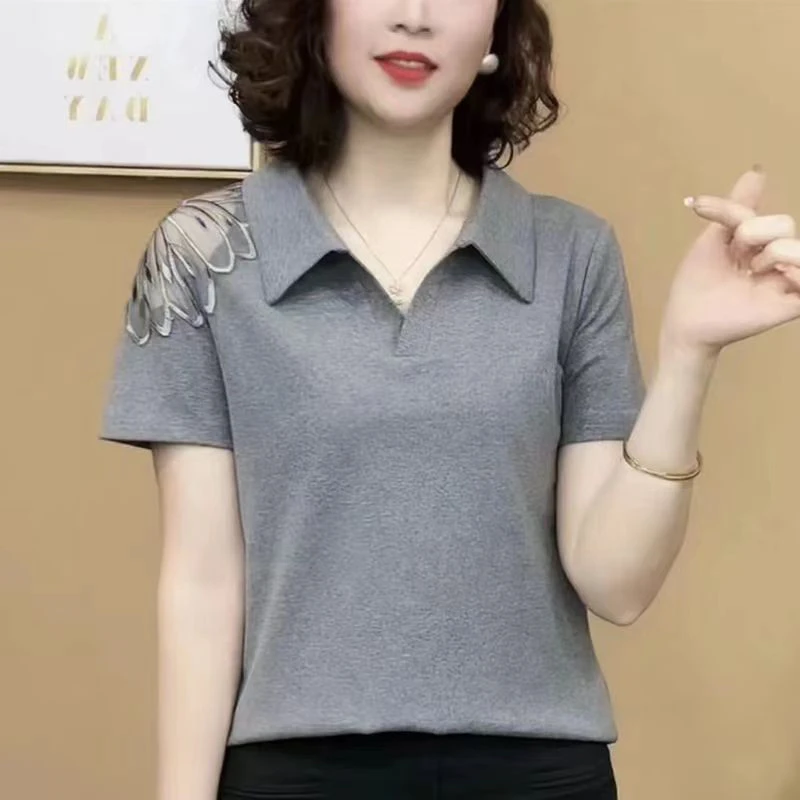 2024夏季短袖t恤女设计感镂空时尚气质减龄百搭小衫显瘦遮肉上衣