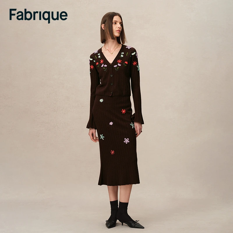 【Fabrique】新款秋日花园立体钩花美利奴绵羊毛针织V领短款开衫