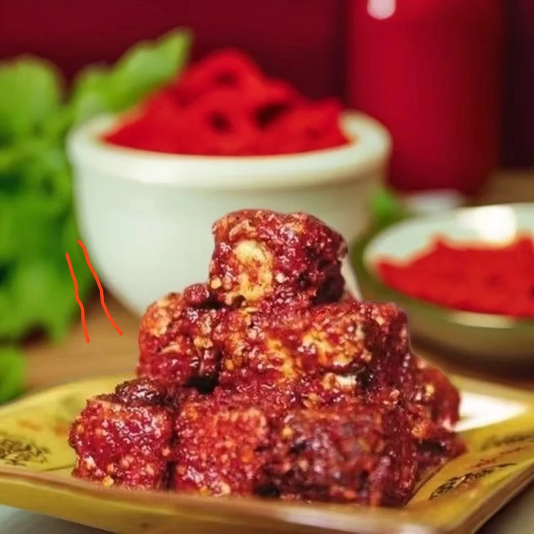 重庆黔江72岁的传秀婆婆制作食用麻辣豆腐乳下饭菜下饭霉豆腐乳