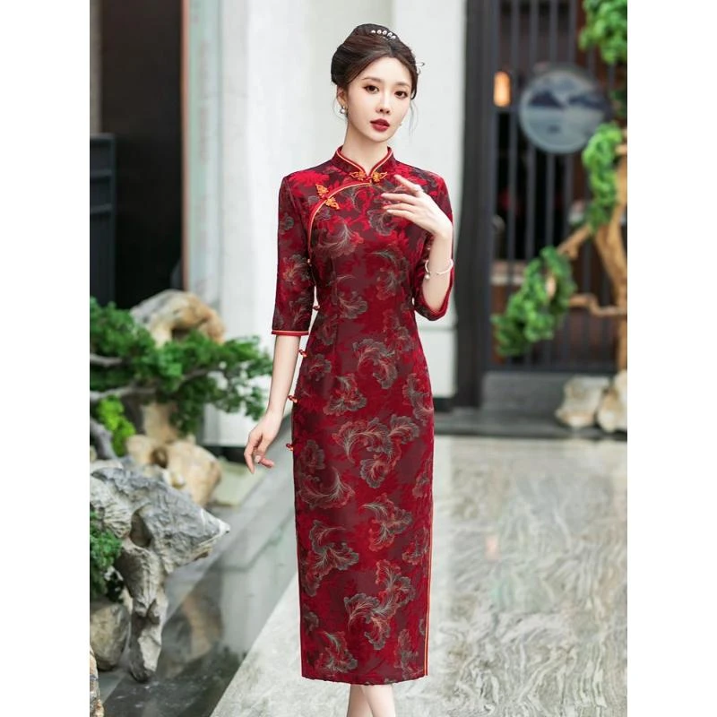 红色旗袍喜婆婆妈妈装连衣裙秋季新款植绒复古日常中国风长款旗袍