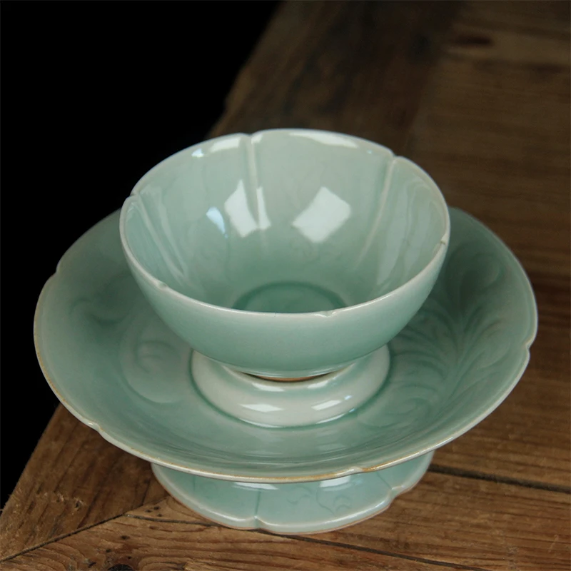 梅清半刀泥刻绘夫人盏（微瑕）