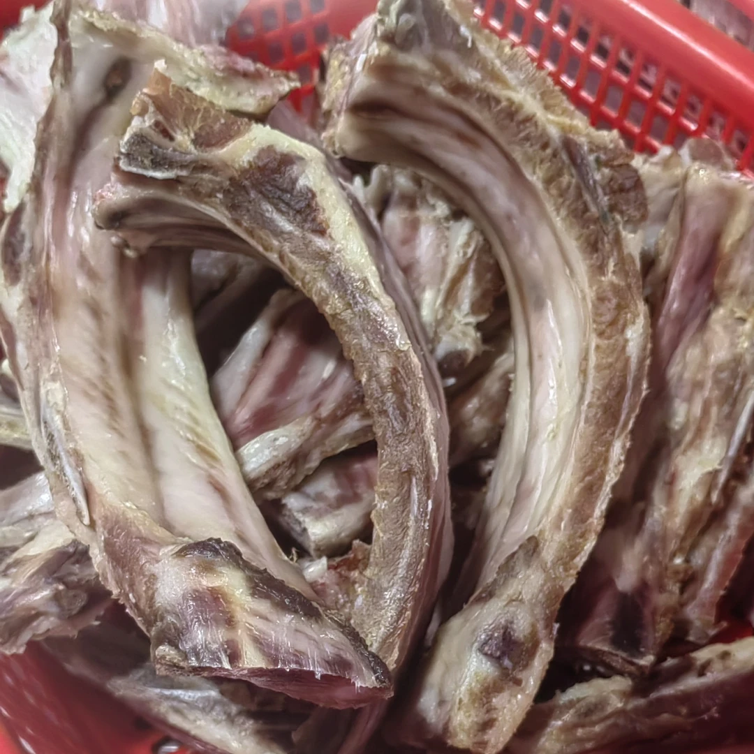 大别山生态黑毛猪咸排骨