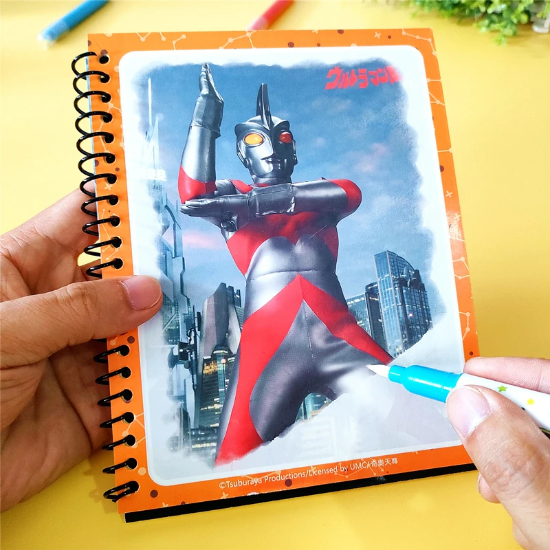 经典奥特曼水画本儿童益智可水洗反复涂鸦男孩宝宝清水涂色画画本