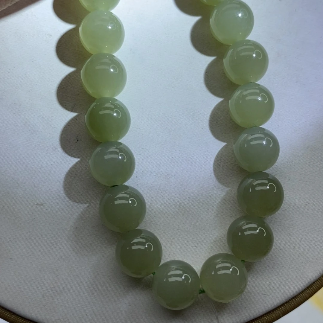 【闪购商品】和田玉手链未镶嵌高冰晴水绿9.7 99