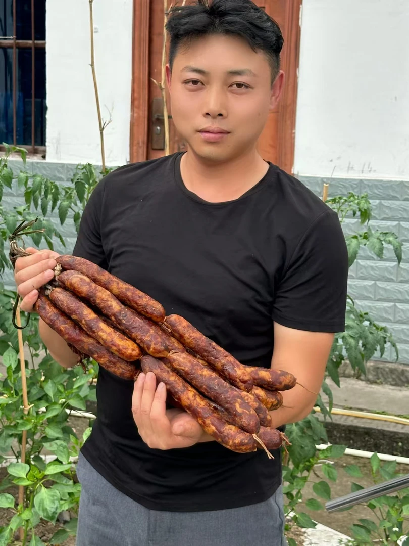 农家烟熏香肠现场称重包邮