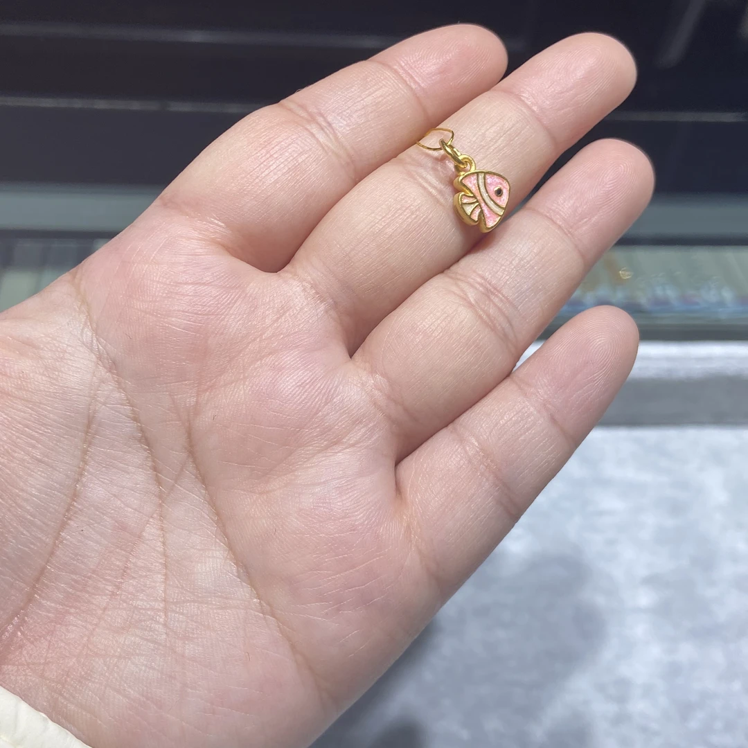足金999 精品珐琅彩热带鱼滴溜 0.676