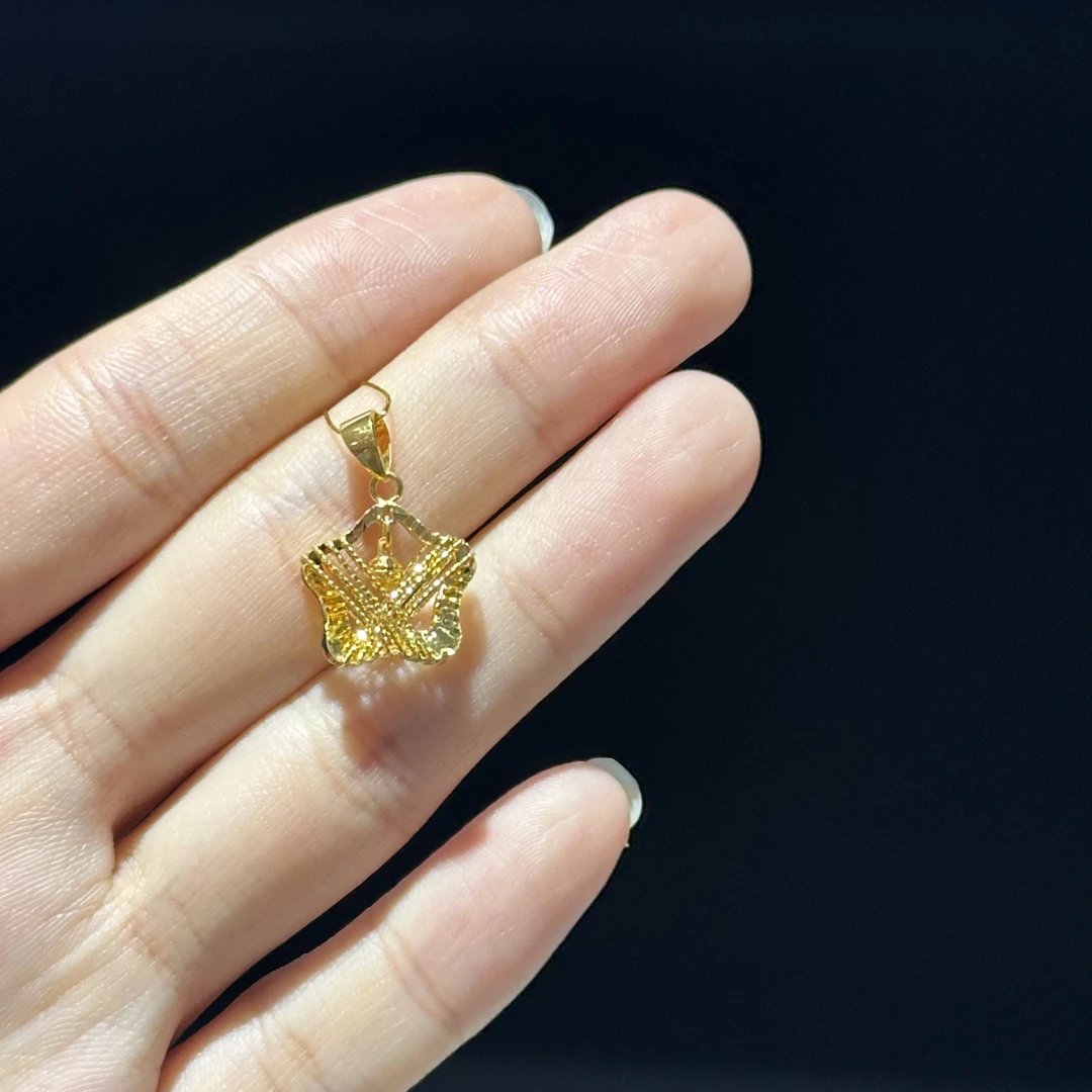 足金999 5G镂空星星吊坠 1.836