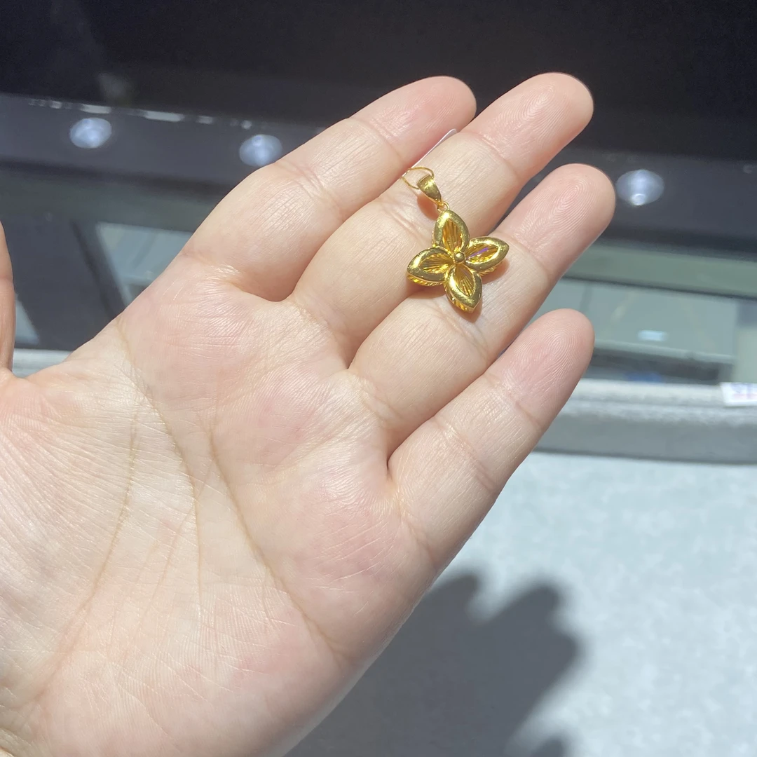 足金999 5G幸运草吊坠 3.030