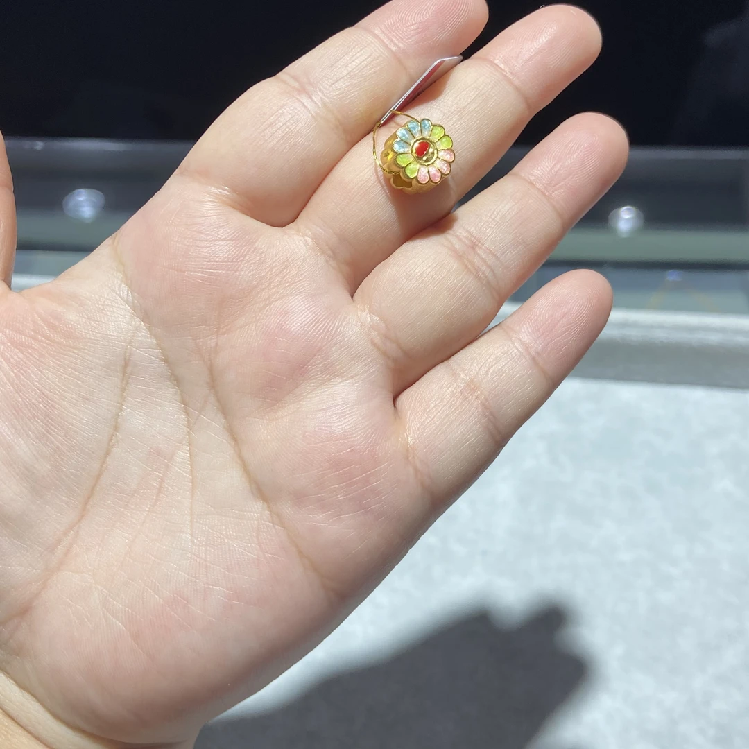 足金999 珐琅彩太阳花通孔 0.976