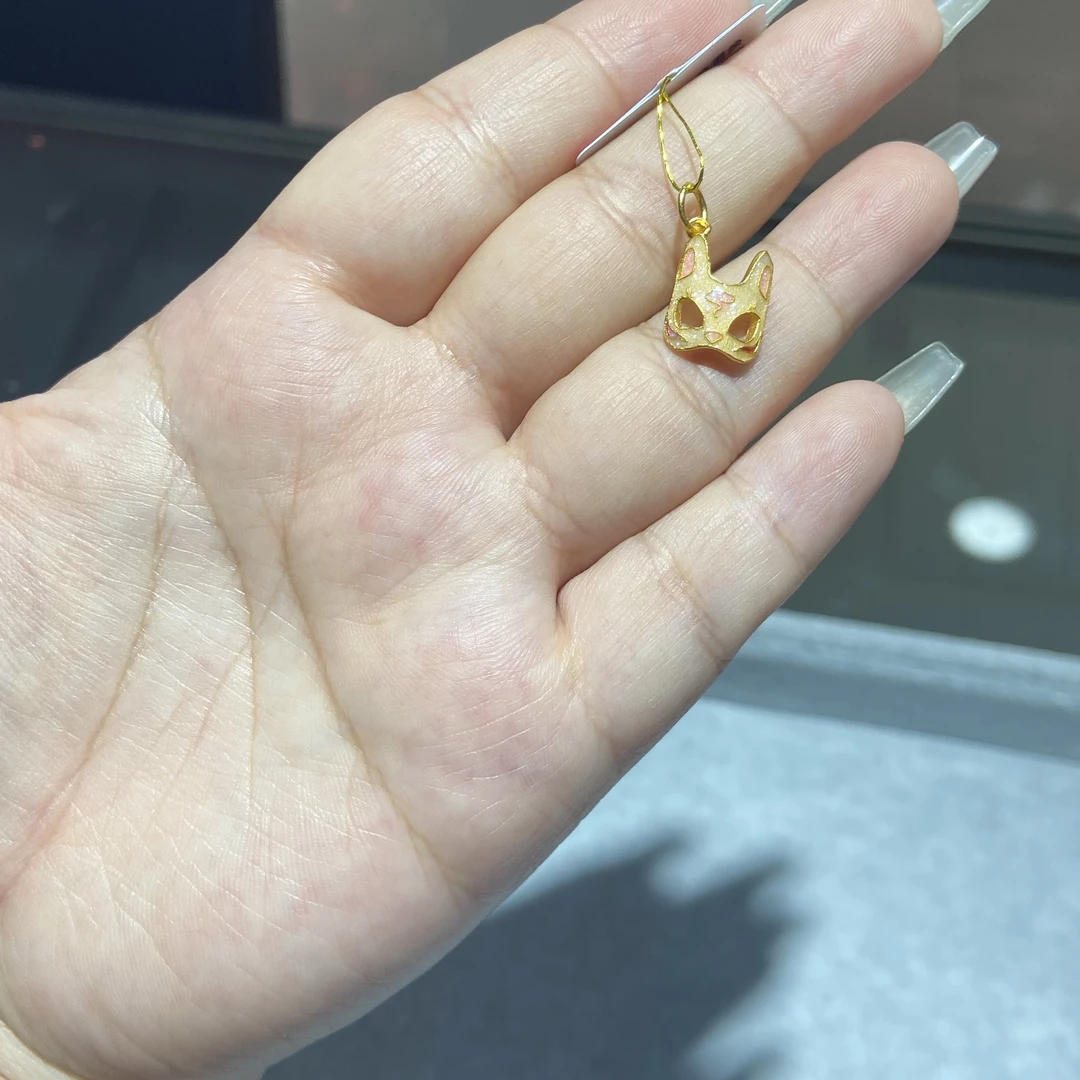 足金999 珐琅彩狐狸面具滴溜 1.761