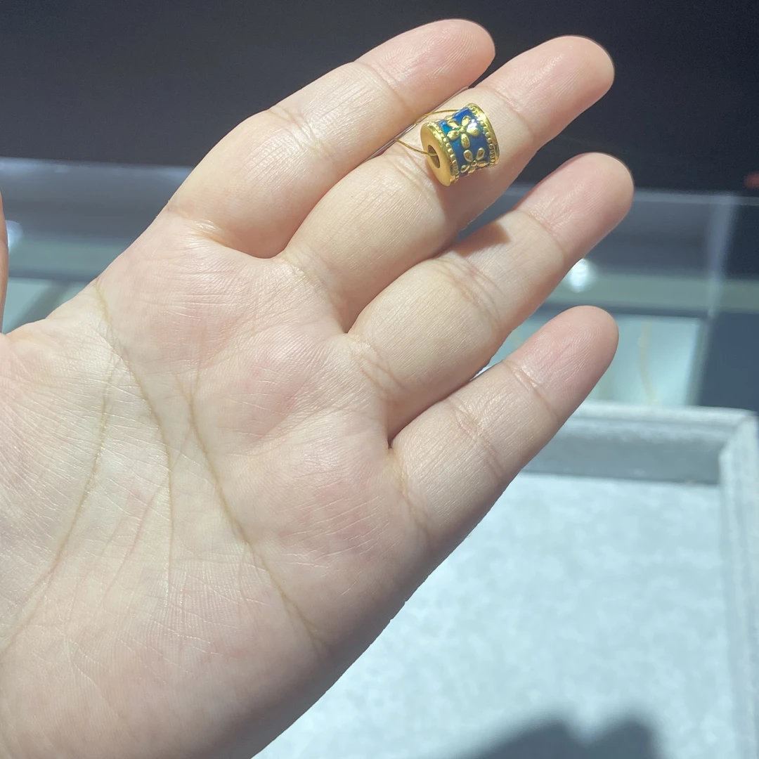足金999 珐琅彩小花筒珠 0.881